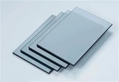 زجاج عاكس باللون الرمادي الأوروبي